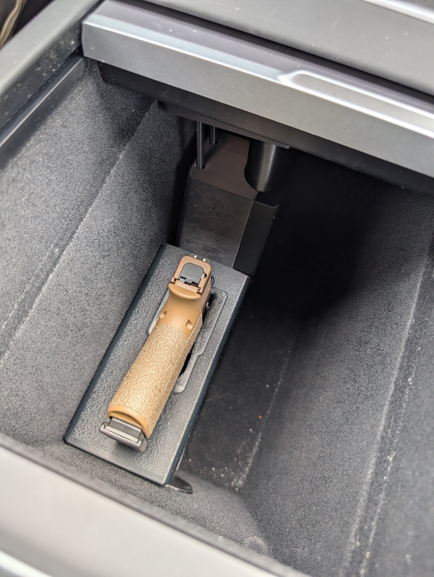 Model Y/3 Center Console Holster (Juniper and Highland)